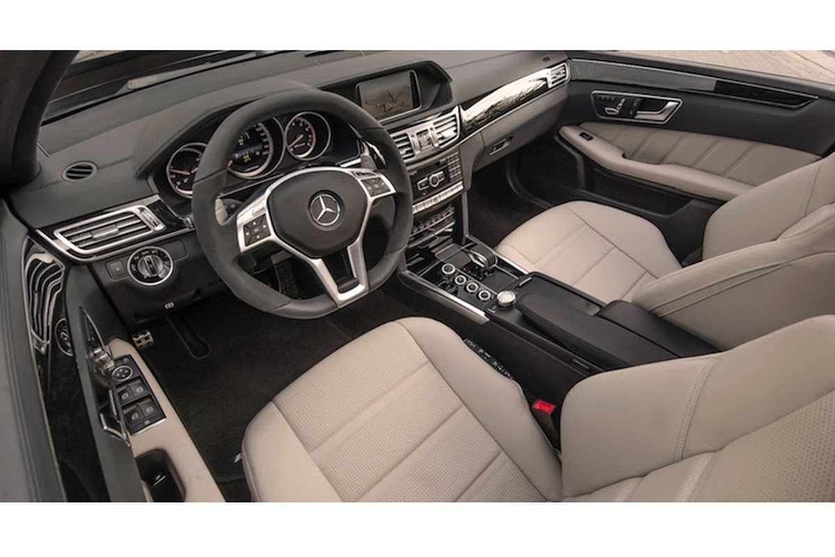 Mercedes E-Class moi “lot xac