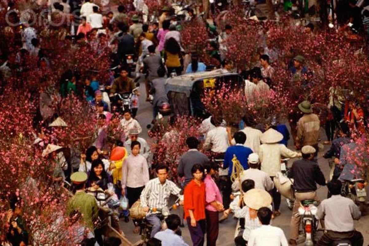 Nguoi Ha Noi cuoi xe sang 