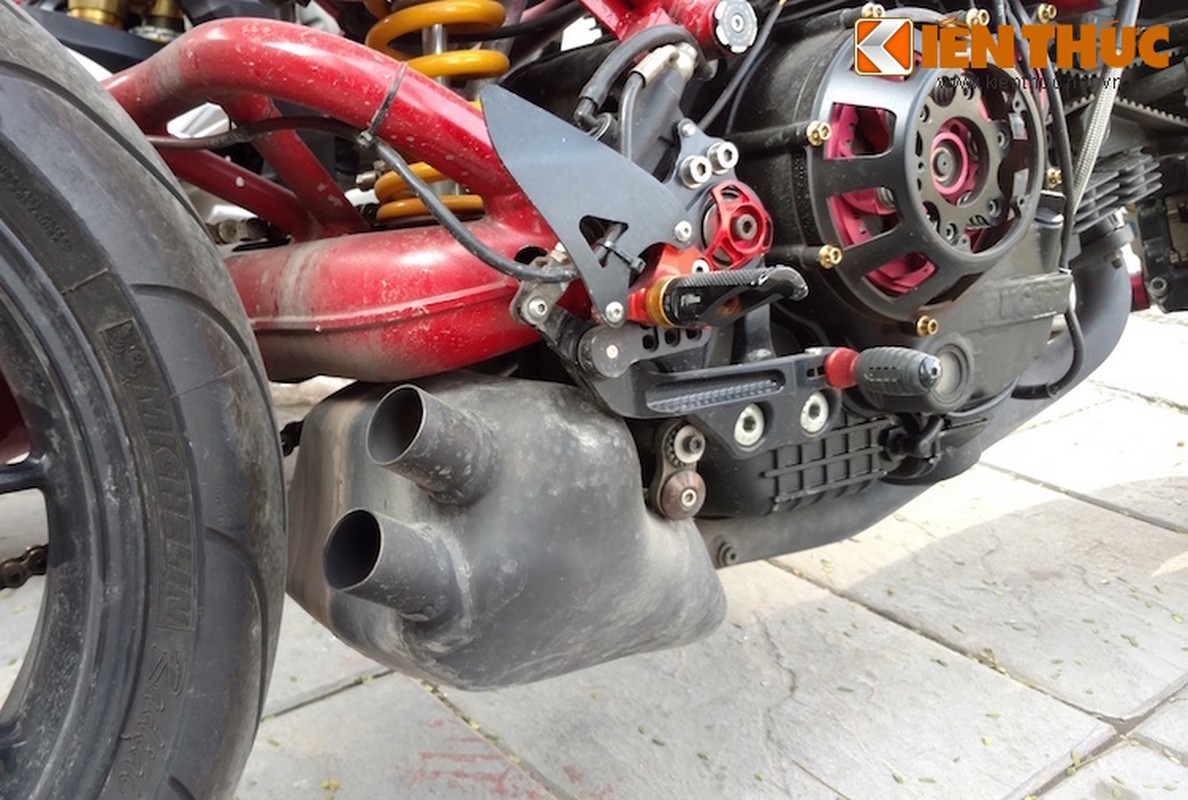 Ducati Monster do Cafe Racer “hang doc” tai Ha Noi-Hinh-9