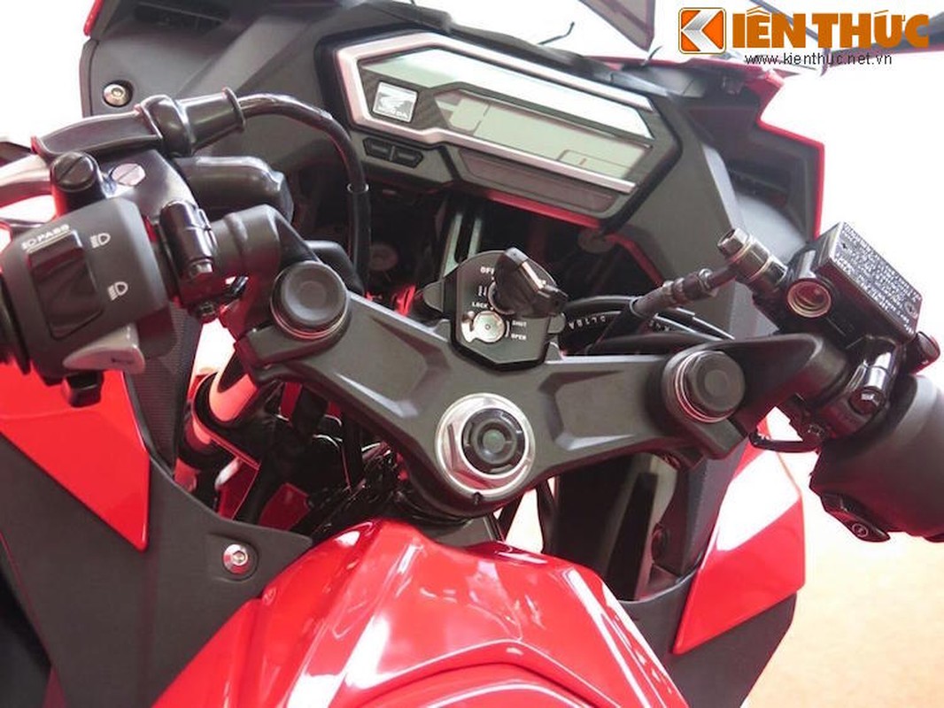 Honda CBR150R 2016 gia chi 53,8 trieu dong co gi hot?-Hinh-5