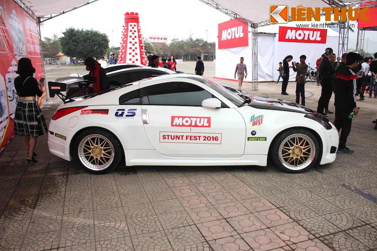 Soi “xe do khung” Nissan 350Z chuyen drift tai Viet Nam