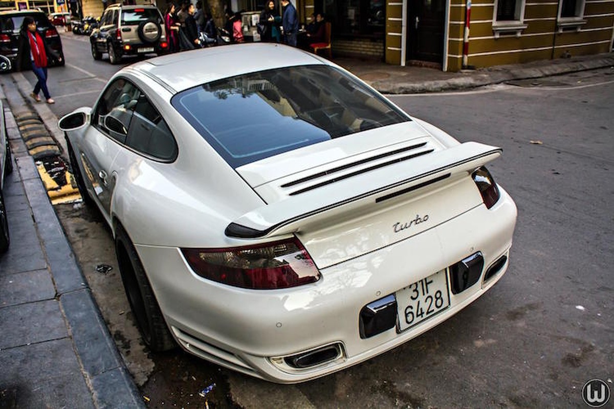 Sieu xe Porsche 911 Turbo “trang tinh khoi” tai Ha Noi-Hinh-7