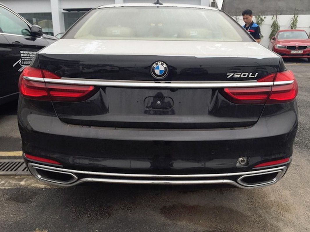 Xe sang BMW 750Li 2016 gia 6,4 ty dau tien tai VN-Hinh-4