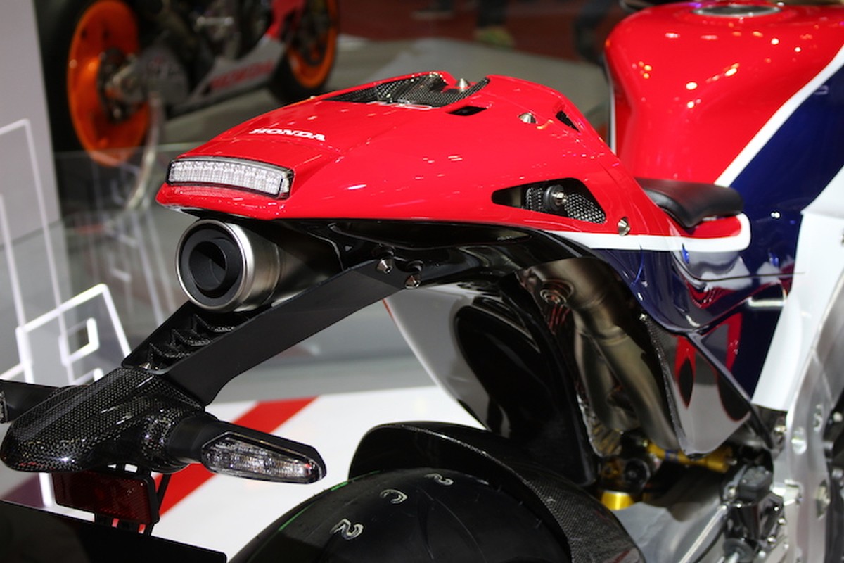 Sieu moto Honda RC213V-S tri gia hon 5 ty dong tai VN-Hinh-10