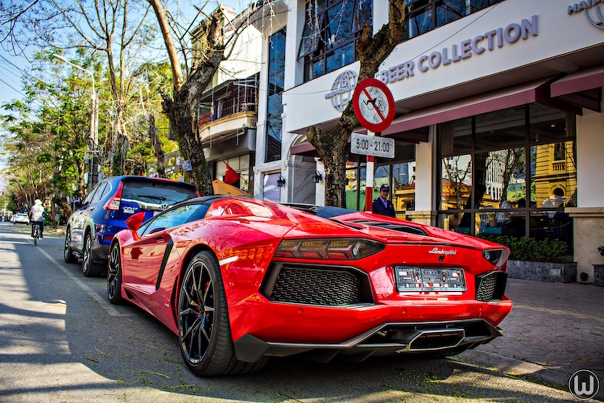 Sieu xe Lamborghini Aventador Roadster 24 ty “dai nao” HN-Hinh-14