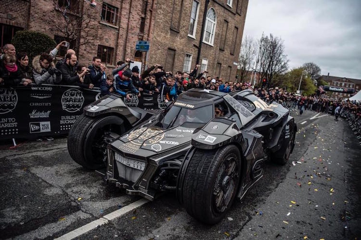 “Choang” voi sieu xe Batmobile trong hanh trinh Gumball 3000-Hinh-12