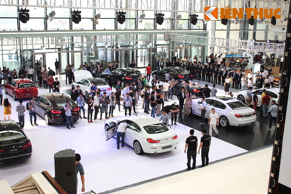 BMW World Vietnam 2016 khai man hoanh trang tai Ha Noi-Hinh-2