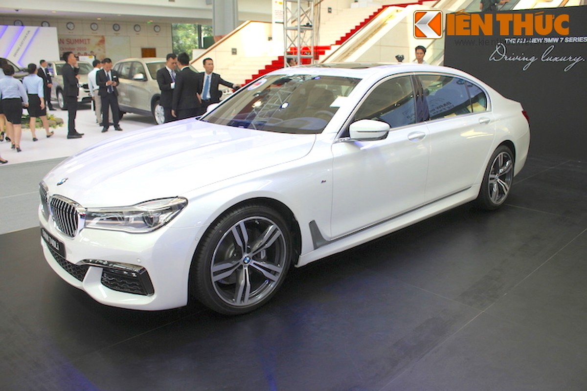 Xe sang the thao BMW 740Li M-Sport gia 5 ty tai Ha Noi-Hinh-2