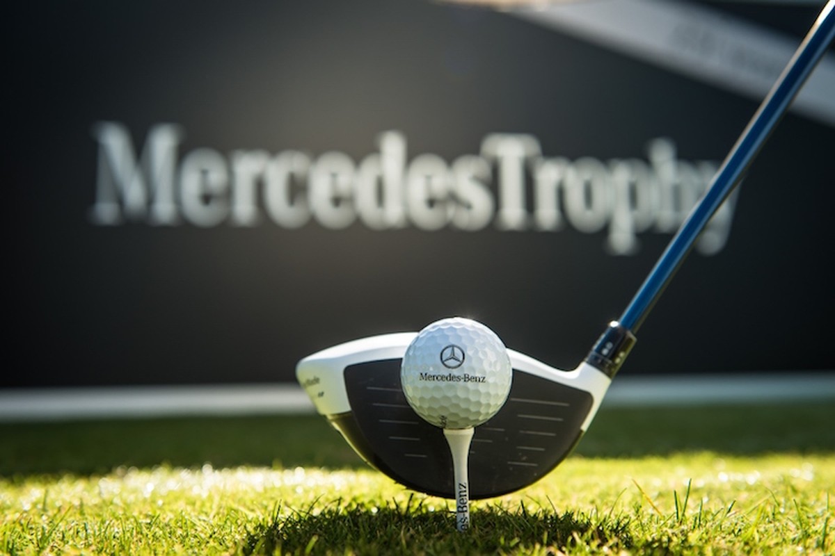 Danh golf vao lo, trung ngay Mercedes-Benz tien ty