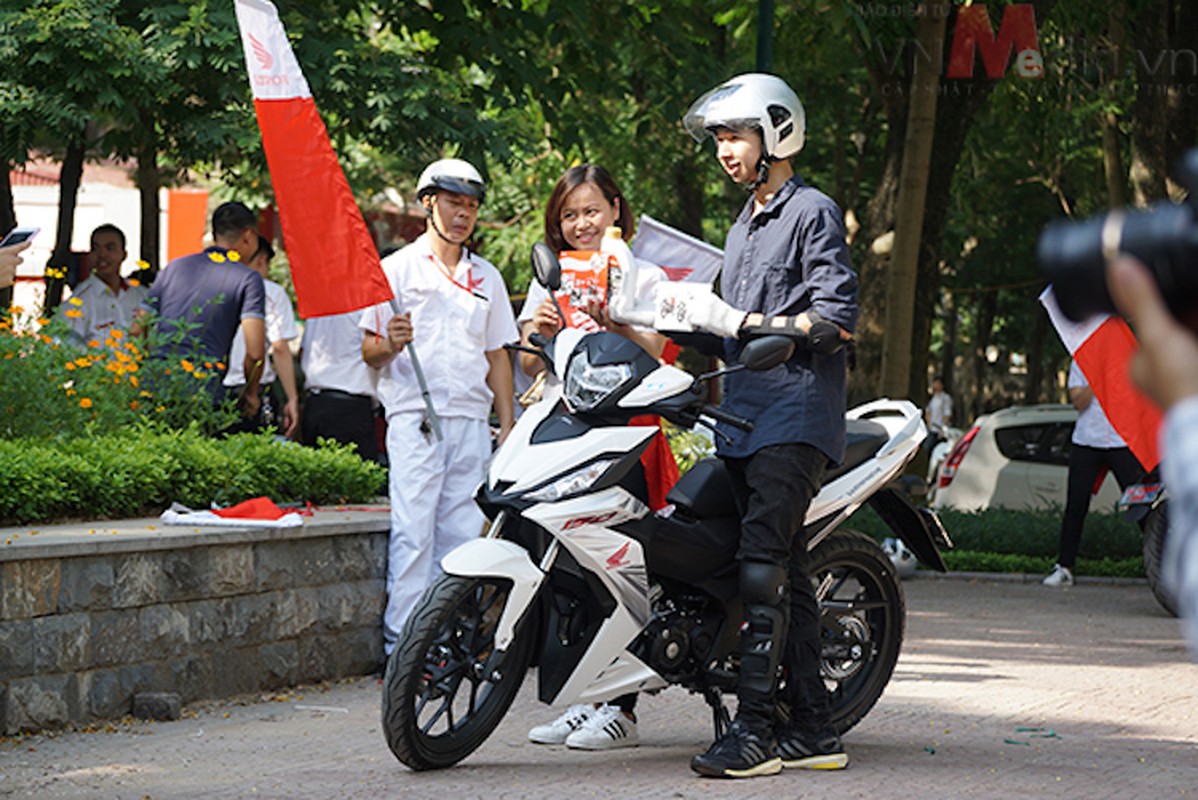 Xe no Honda Winner 150 ram ro “show hang” tai HN-Hinh-8