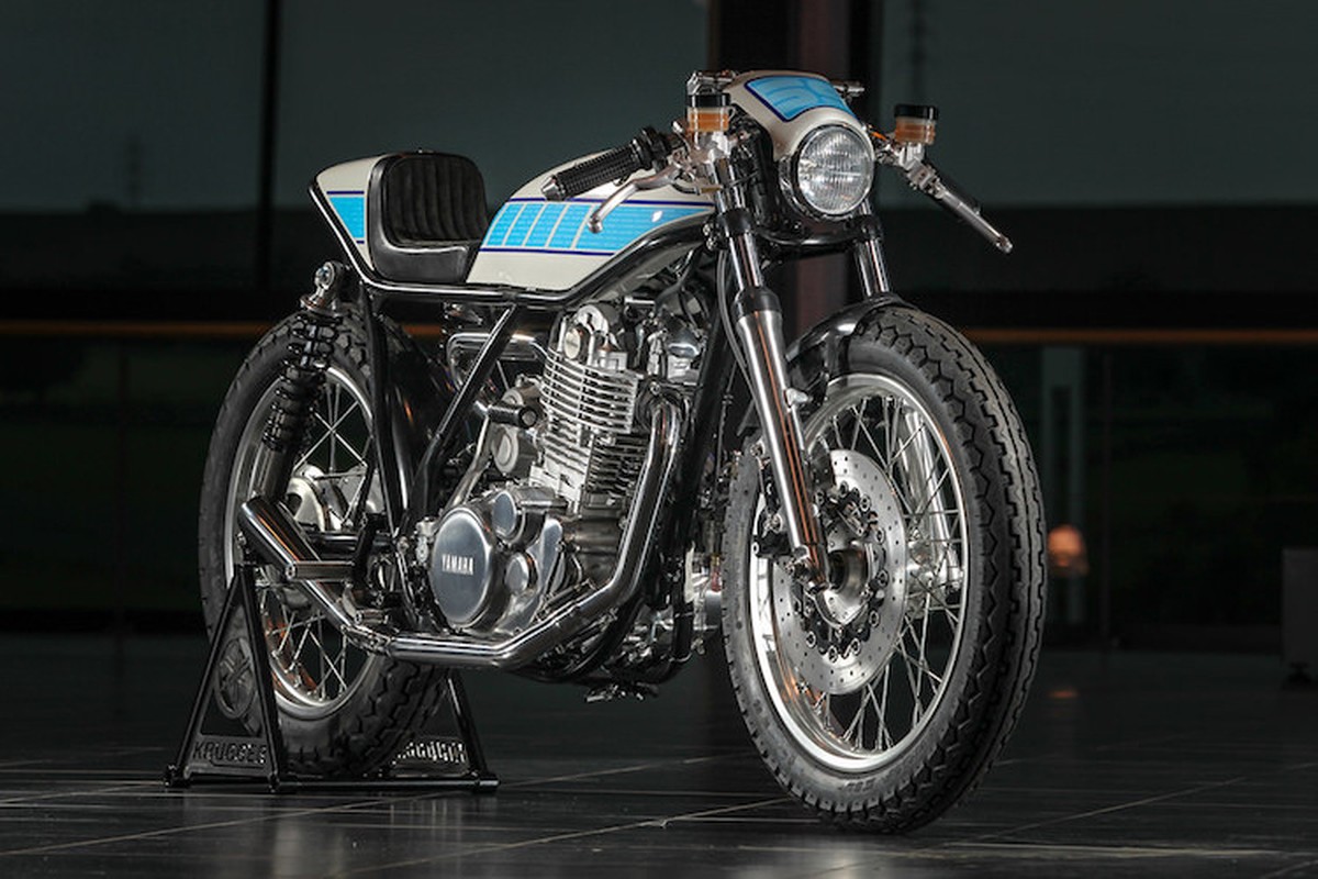 Yamaha SR400 do cafe racer dong co sieu nap-Hinh-3