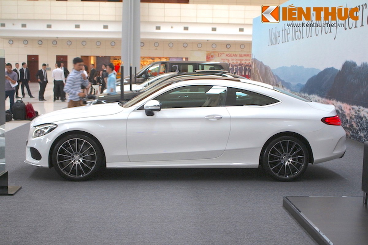 Mercedes C300 Coupe “sang chanh” gia 2,7 ty dong ve VN-Hinh-5