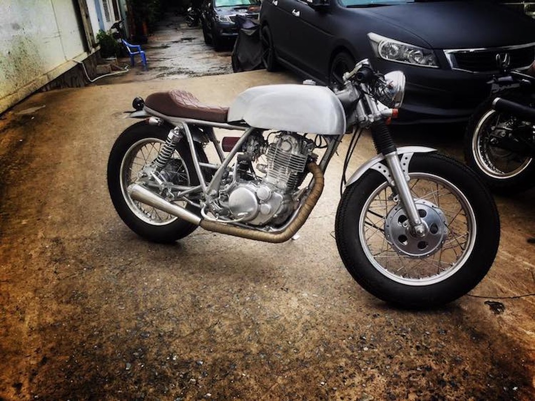 Ban do Yamaha SR400 cafe racer 