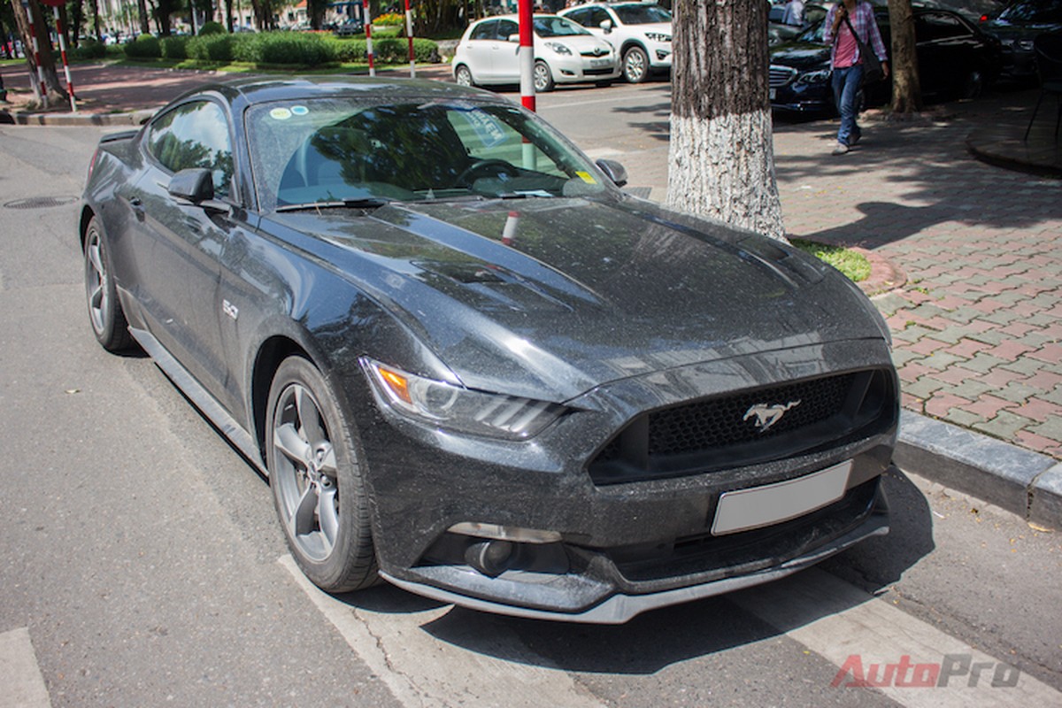 “Ngua hoang” Ford Mustang GT 5.0 lan banh tai Ha Noi-Hinh-5