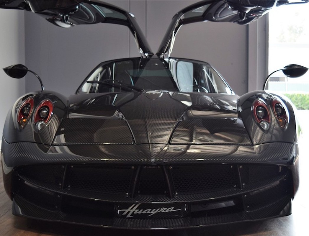 Sieu xe Pagani Huayra vo carbon tran “doc nhat vo nhi“-Hinh-9