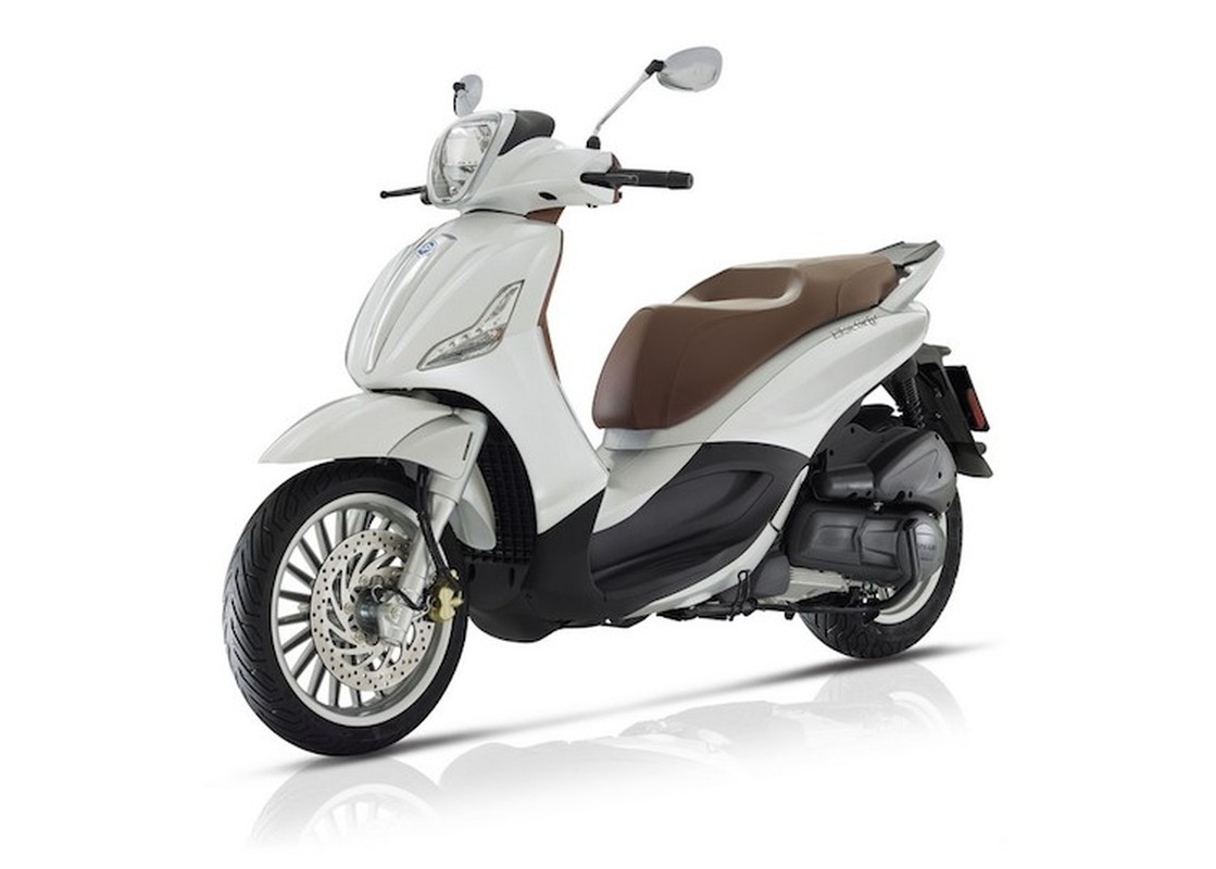 Piaggio trinh lang xe tay ga dong co 