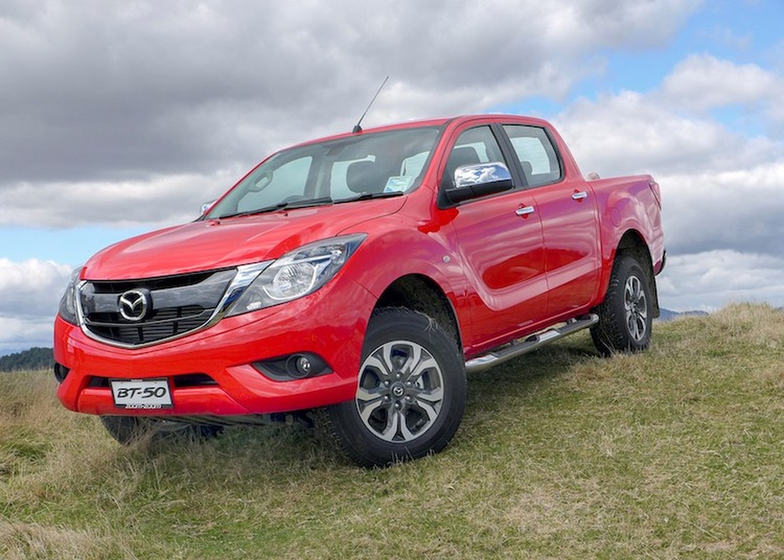 Ban tai Mazda BT-50 the he moi la Isuzu D-Max 