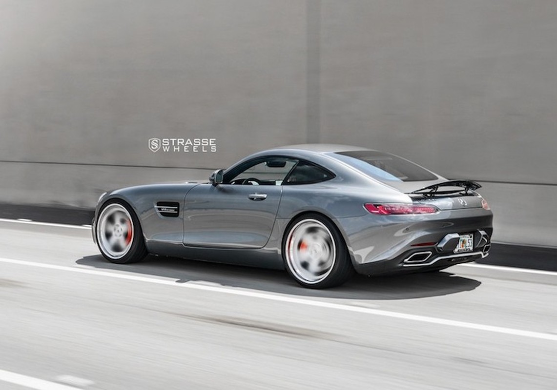 Mercedes AMG GT S  dep hut hon voi “dan chan xin”-Hinh-5