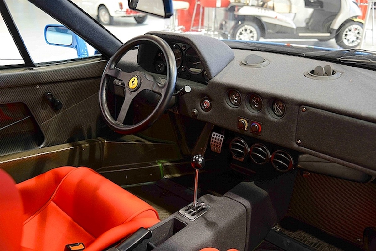“Huyen thoai” Ferrari F40 mau xanh doc nhat The gioi-Hinh-8
