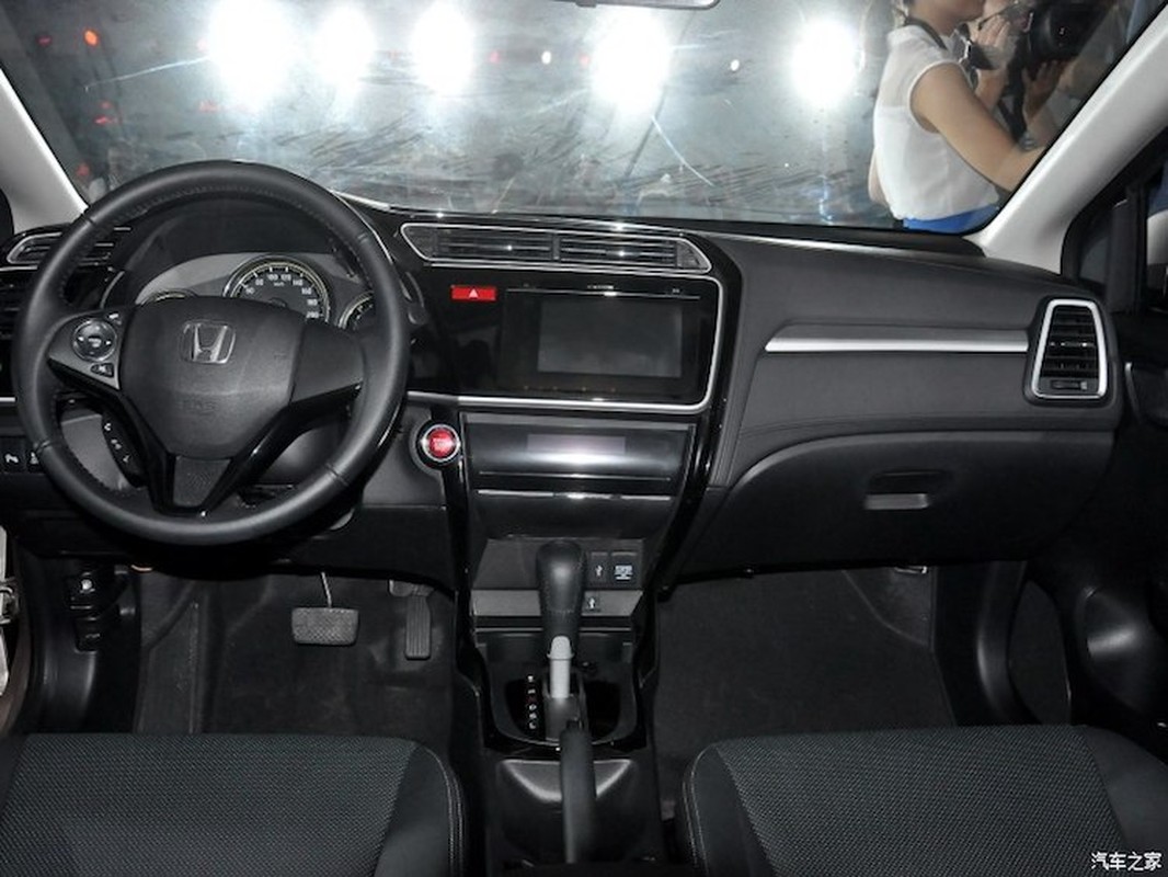 Honda City hatchback 5 cua sap ra mat cho gi 