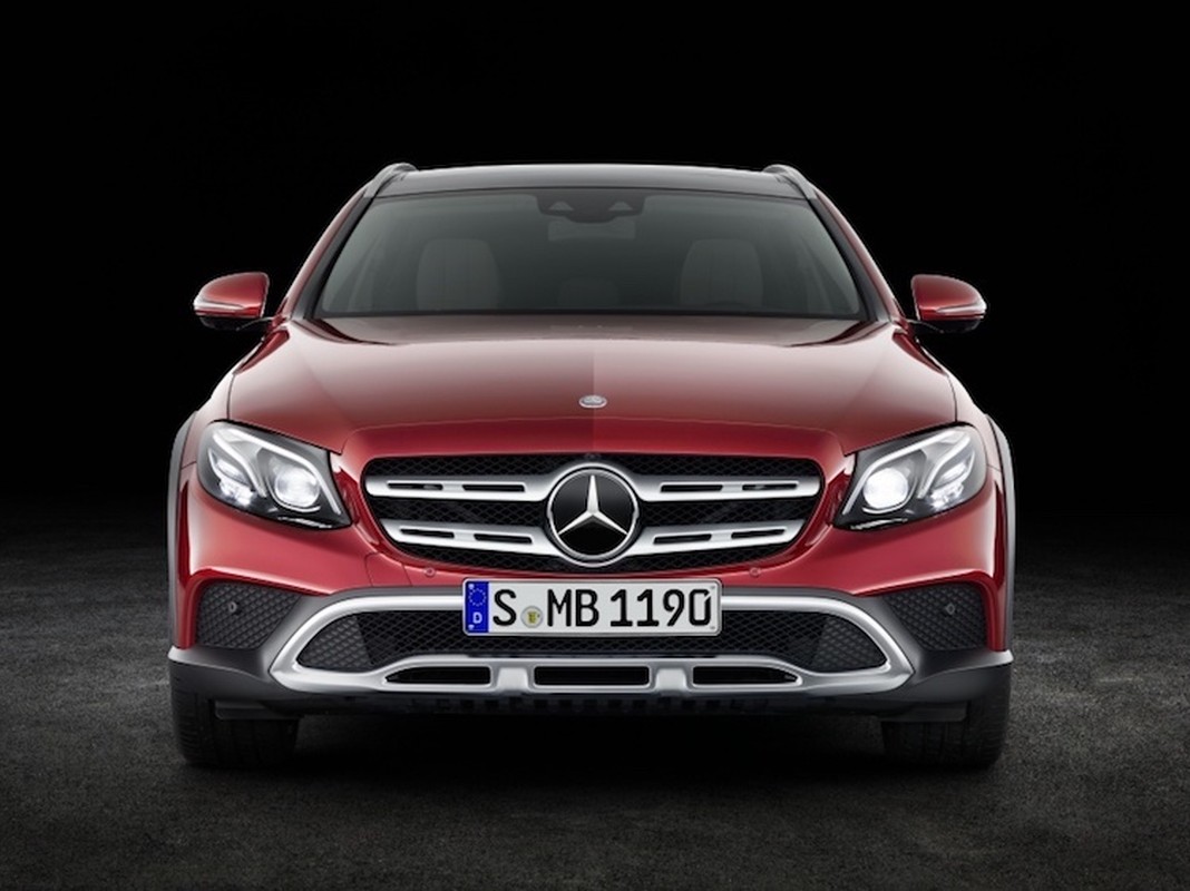 Mercedes E-Class co ban 