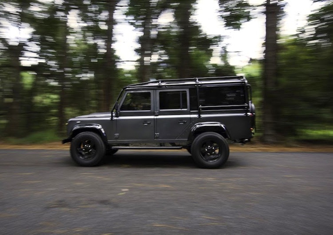 Land Rover Defender do offroad khung voi “trai tim” My-Hinh-3