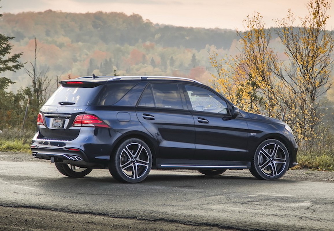 Mercedes GLE 43 AMG “gia re” chi hon 2 ty dong-Hinh-2