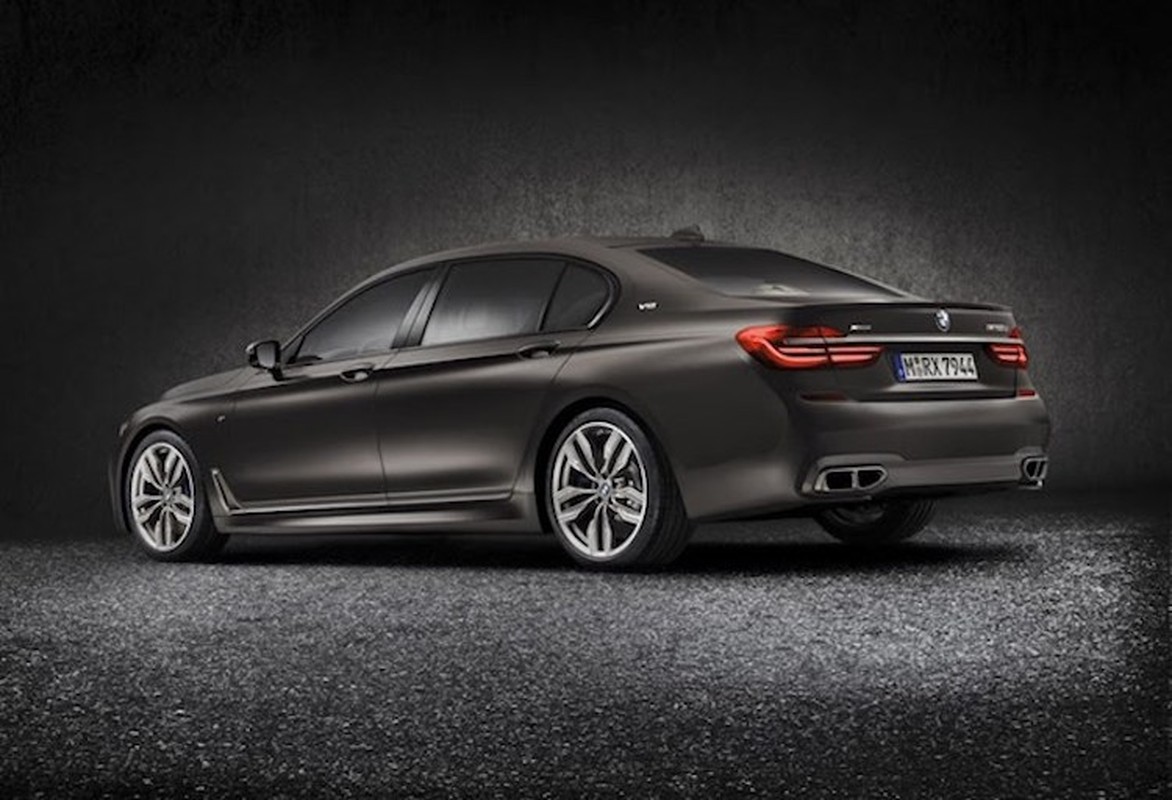 Sieu xe sang the thao BMW M760i xDrive “chot gia” 3,4 ty-Hinh-3