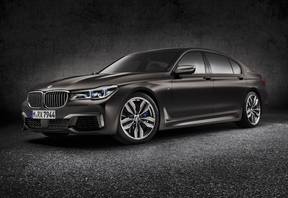 Sieu xe sang the thao BMW M760i xDrive “chot gia” 3,4 ty