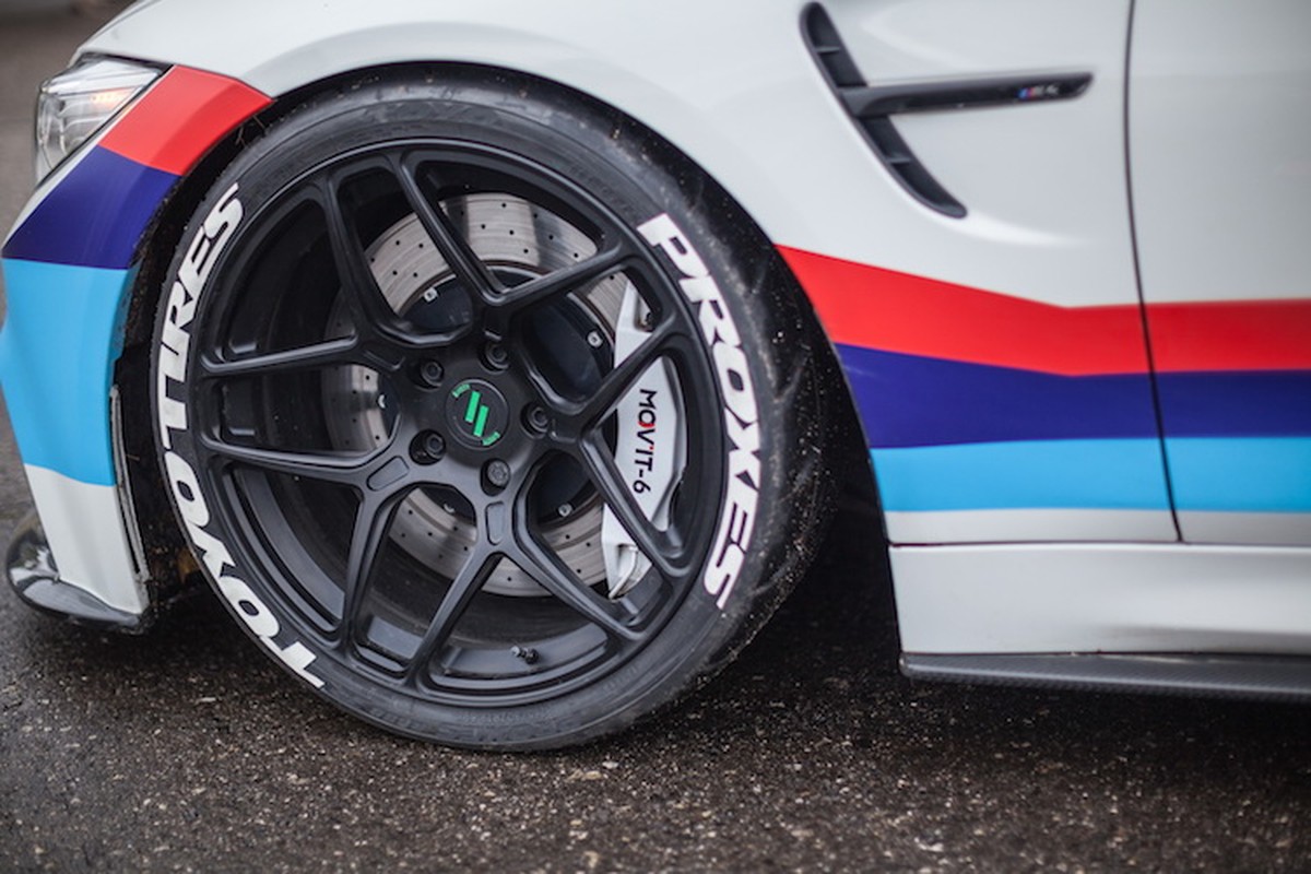 BMW M4 do “sieu khung” danh cho dan truot tuyet-Hinh-4