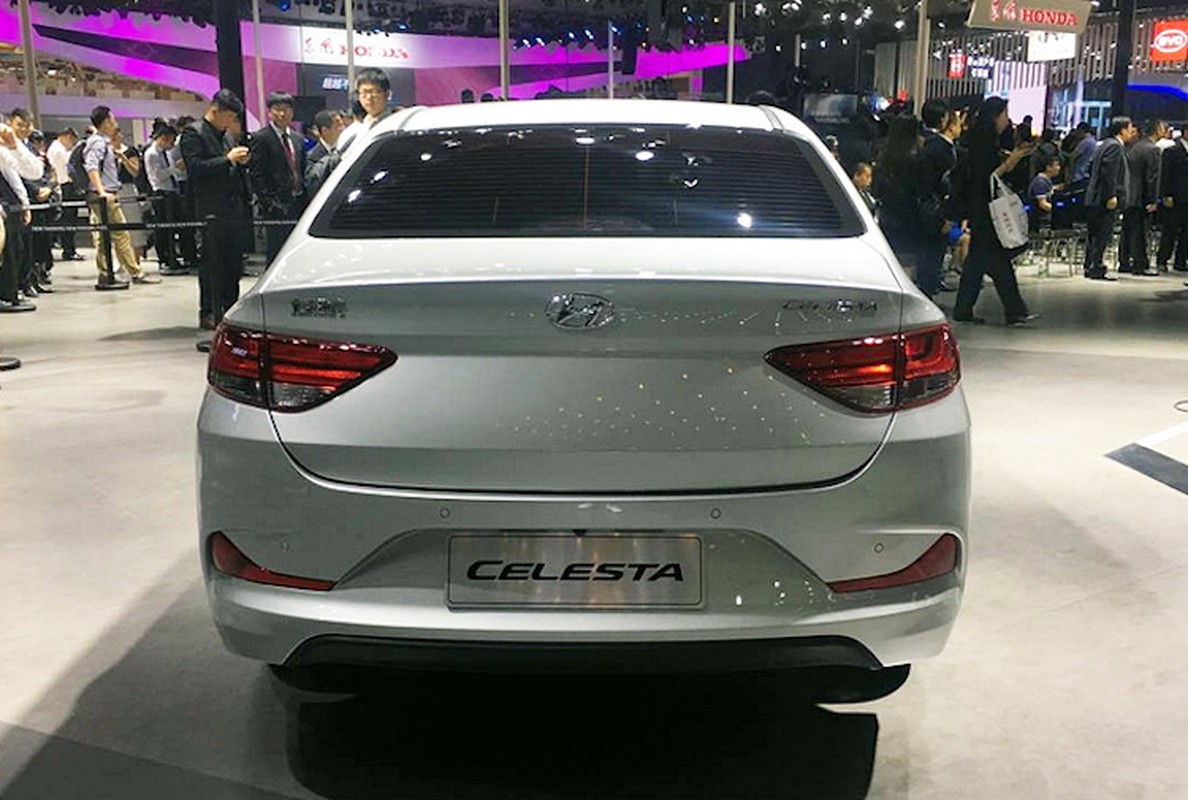 Hyundai lai co sedan co nho Celesta moi gia 