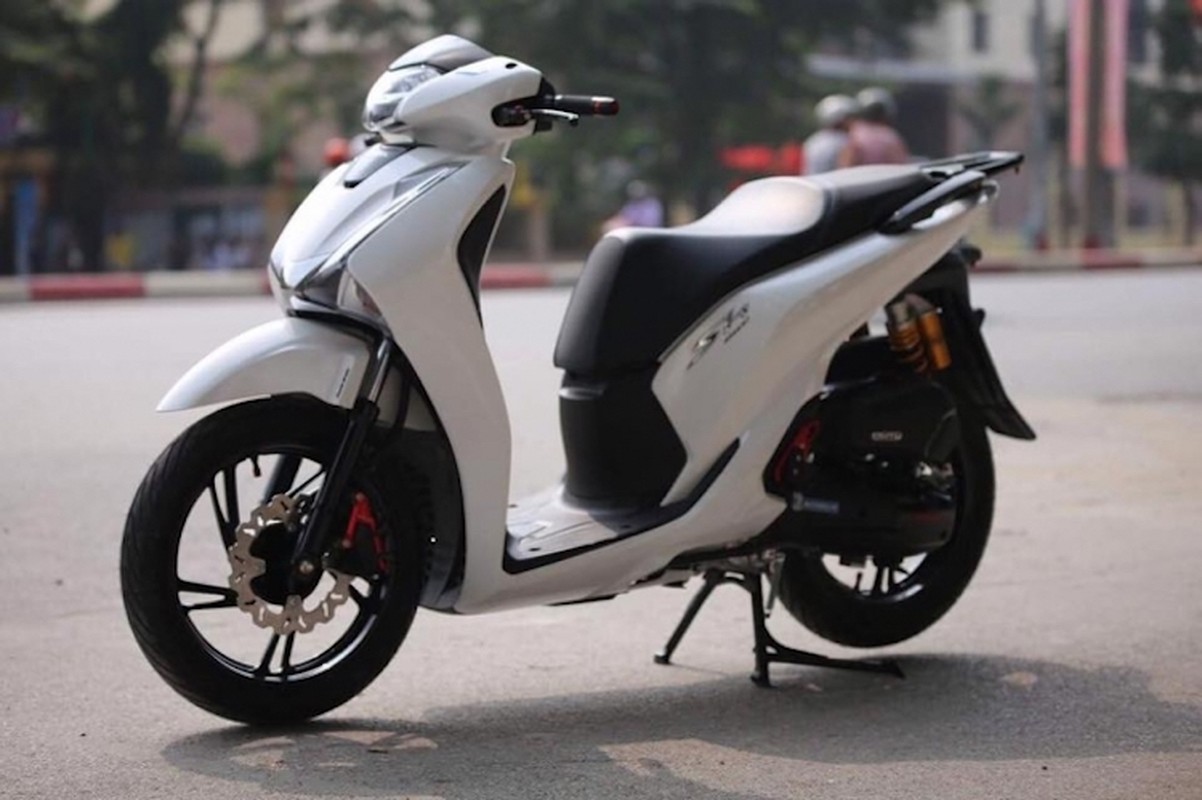 Xem dan choi Ha Noi “len do choi” Honda SH 2017