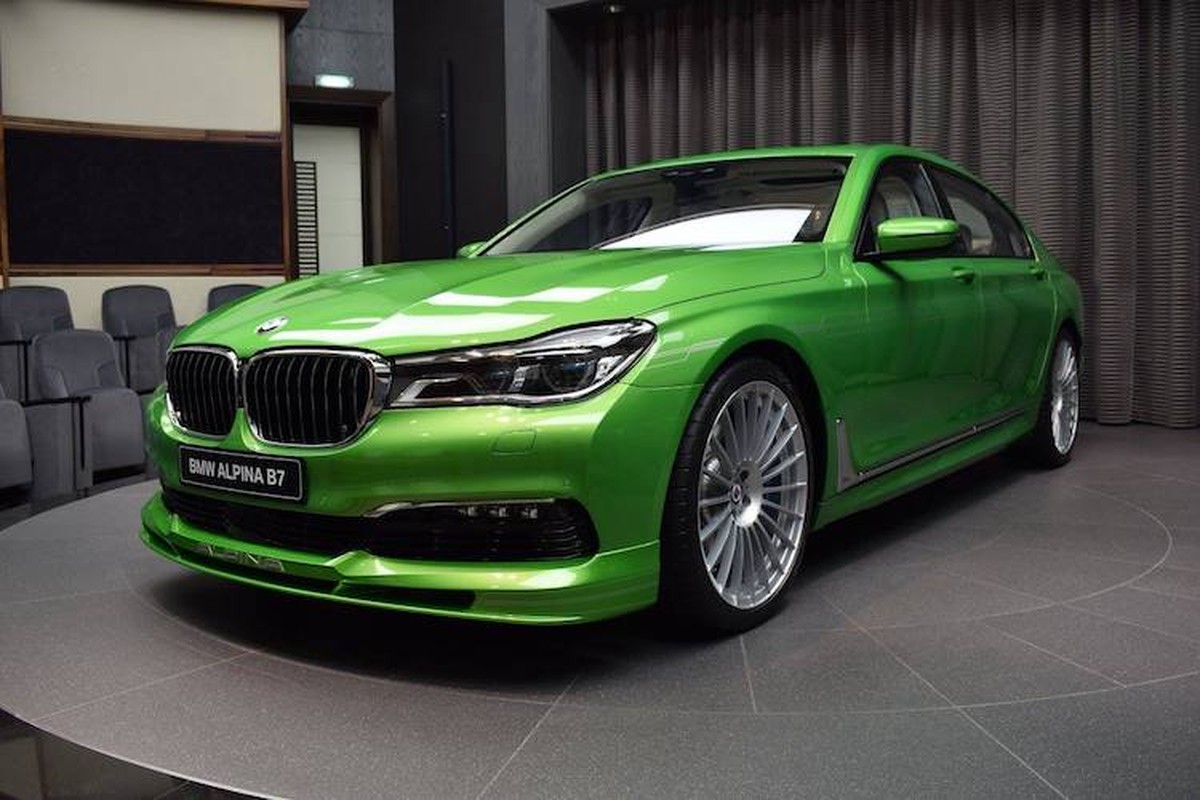 &quot;Soi&quot; xe sang BMW Alpina B7 mau doc cua dia gia A Rap-Hinh-2