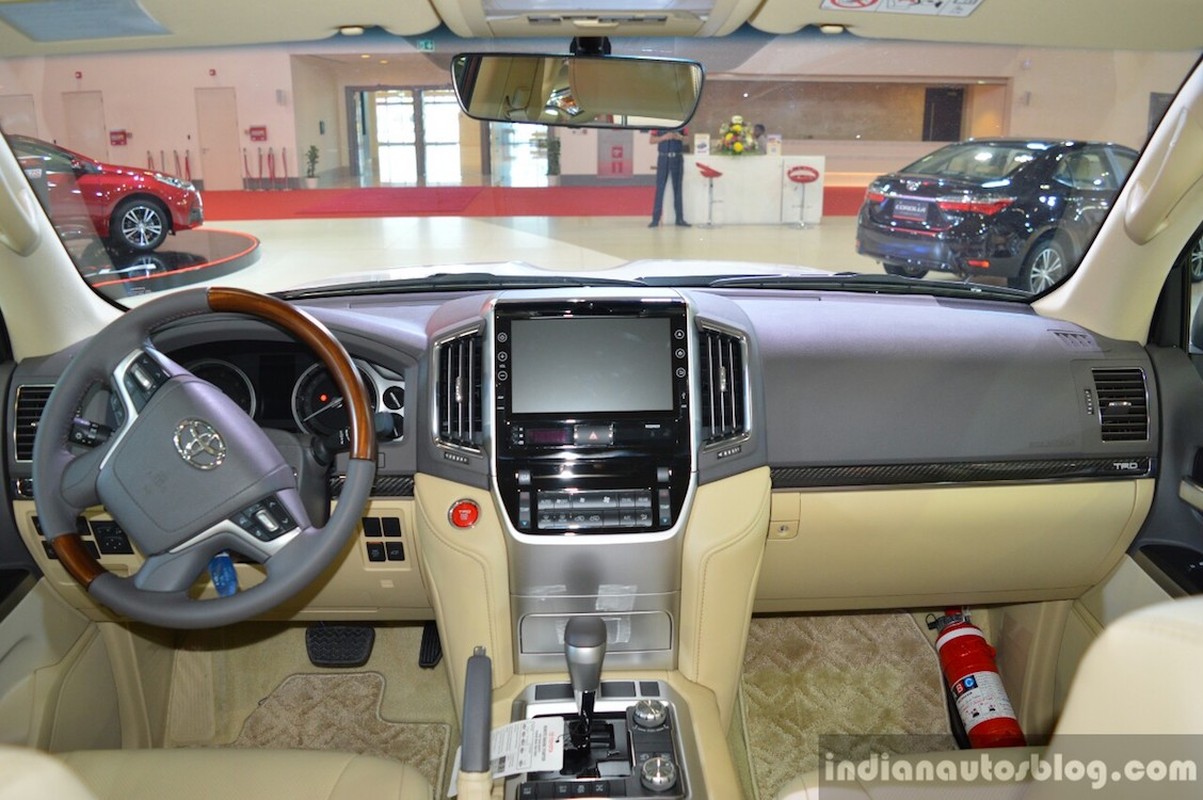 Toyota Land Cruiser co ban the thao TRD cho “dai gia”-Hinh-5