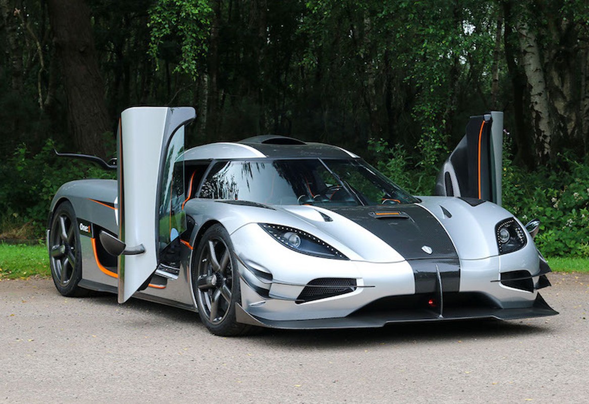 Sieu xe “hang khung” Koienigsegg One:1 dau tien gia 136 ty