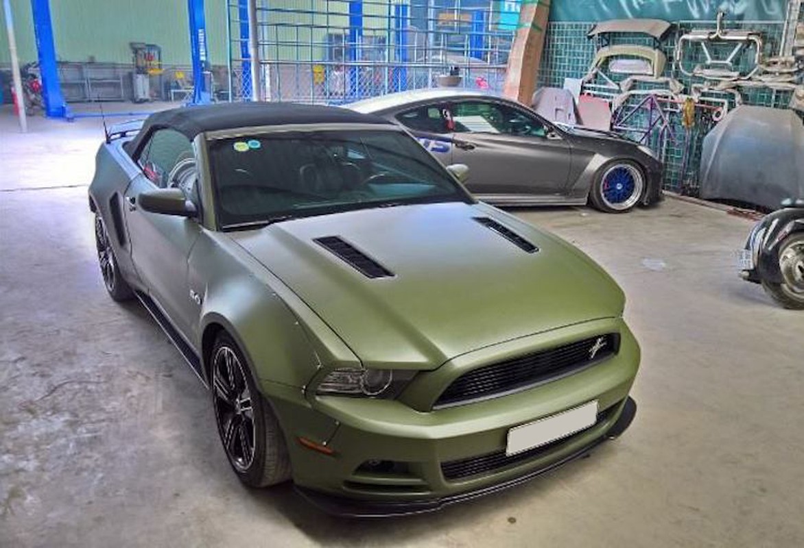 Ford Mustang GT mui tran do widebody doc nhat Ha Noi-Hinh-2