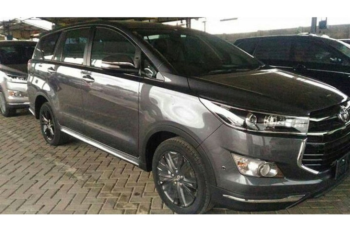 Toyota Innova phien ban cao cap nhat Venturer co gi 