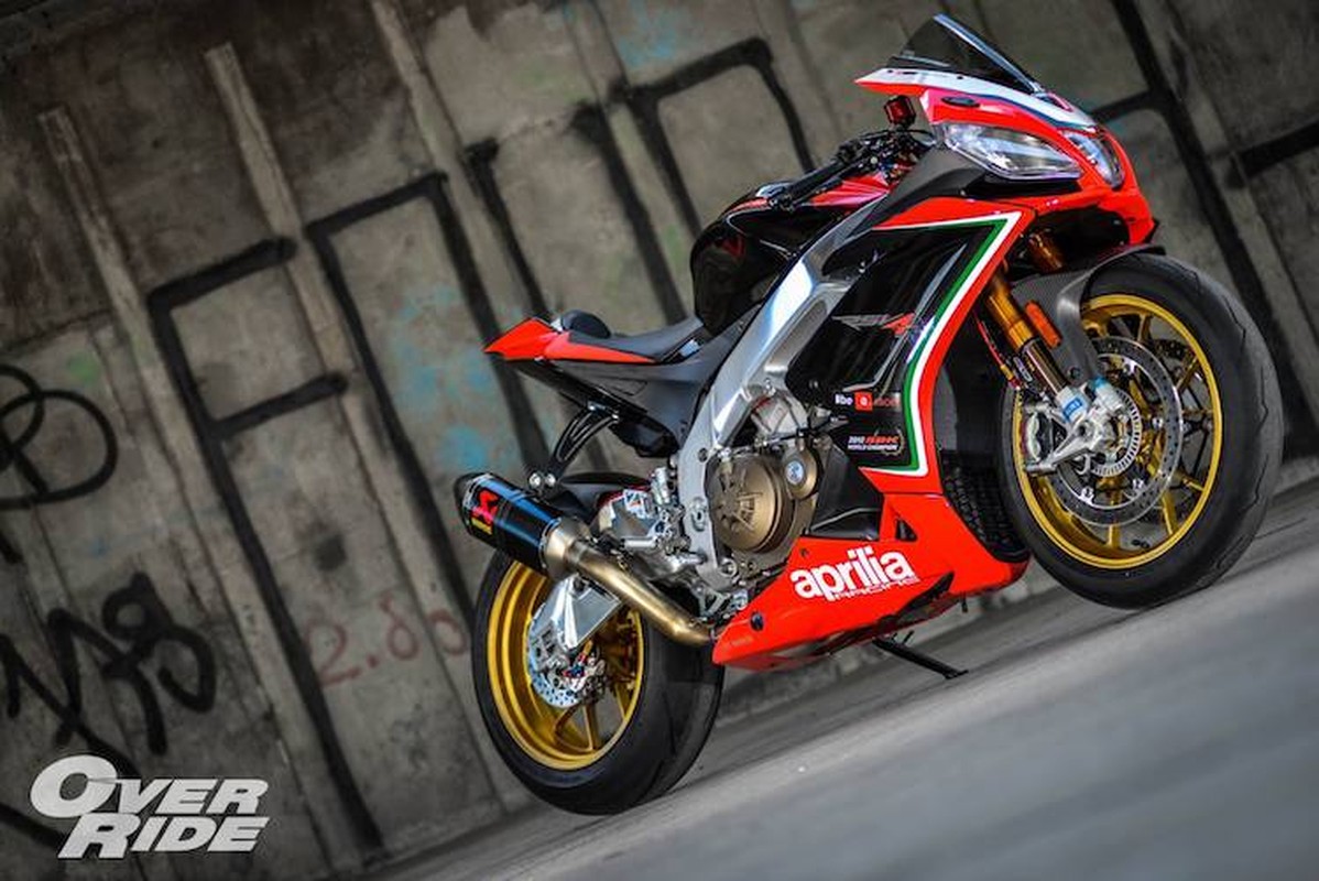 Sieu moto Aprilia RSV4R 