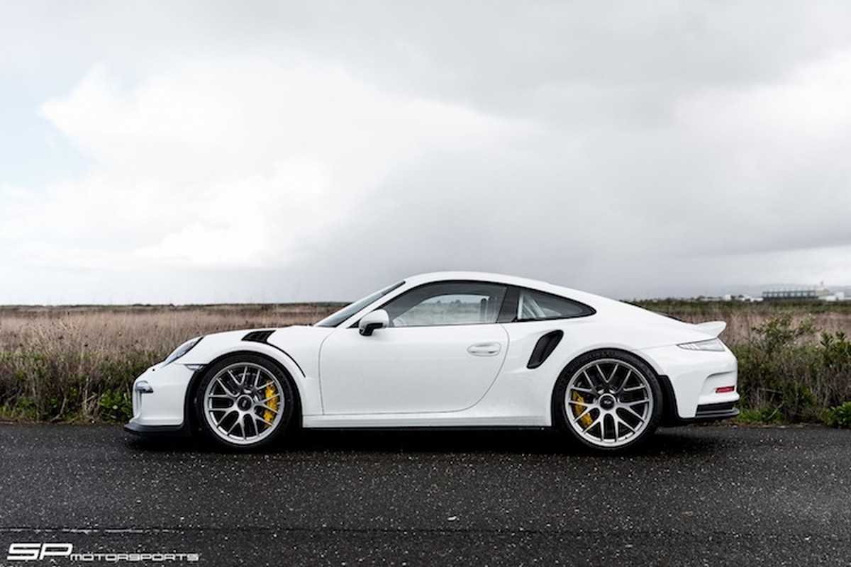 Sieu xe Porsche 911 GT3 RS “do” 911R nhu xin-Hinh-2