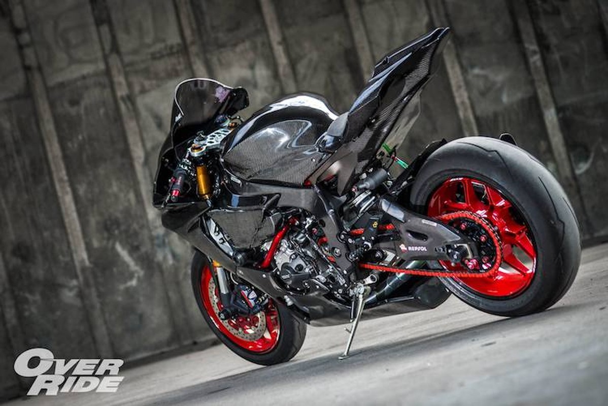 Sieu moto Yamaha R1 2015 do full carbon “sieu khung”-Hinh-2