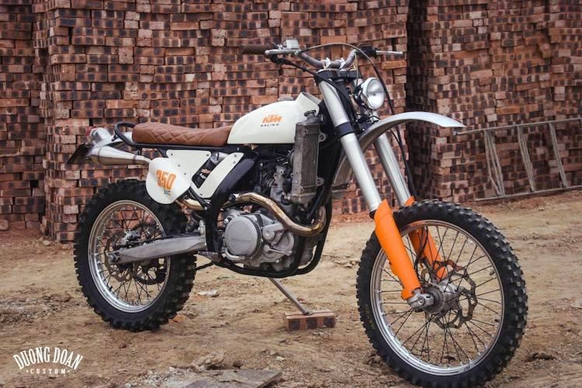 Tho Viet do “cao cao Tay” KTM 350 EXC sieu chat