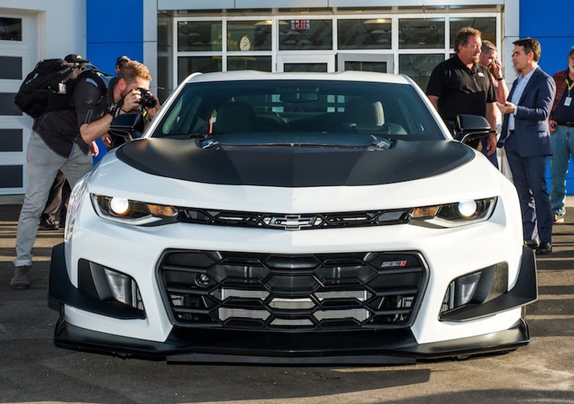 Chevrolet Camaro ZL1 “sieu the thao” voi goi 1LE-Hinh-2