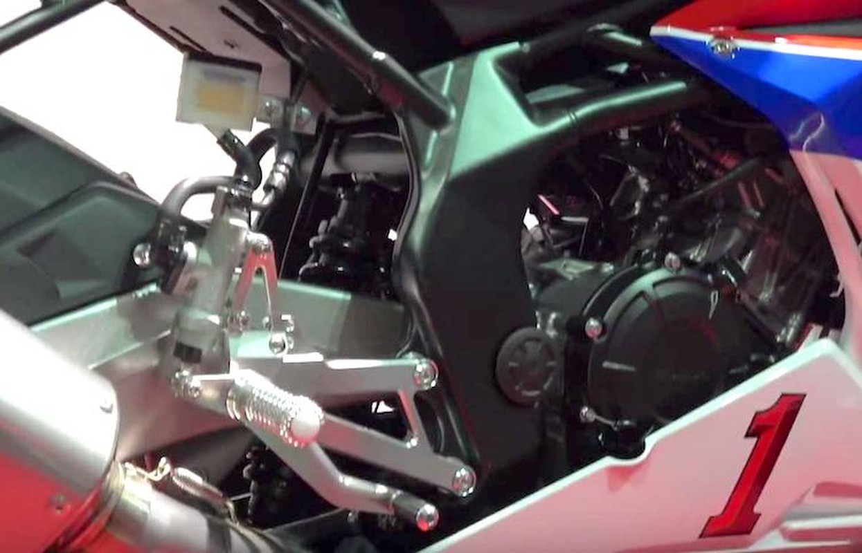 Moto the thao Honda CBR250RR “chay san” co gi moi?-Hinh-6