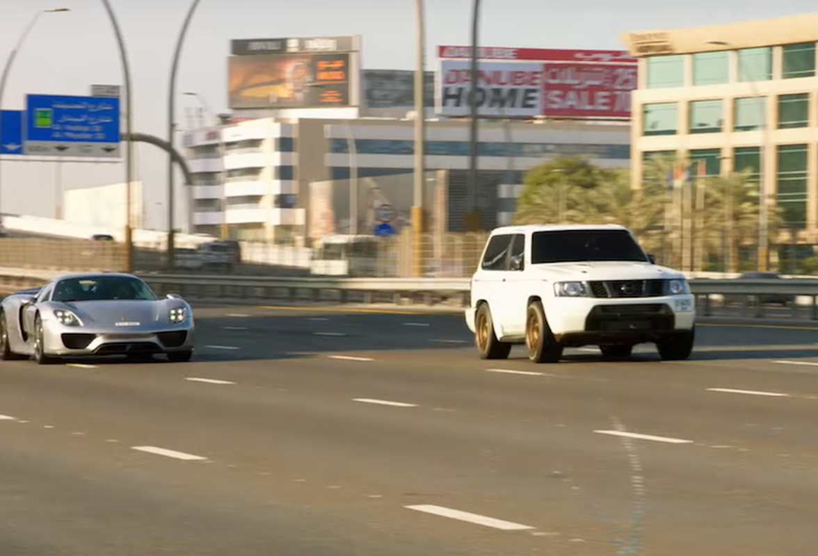 Nissan Patrol cho sieu xe Porsche 910 Spyder “ngui khoi“-Hinh-2