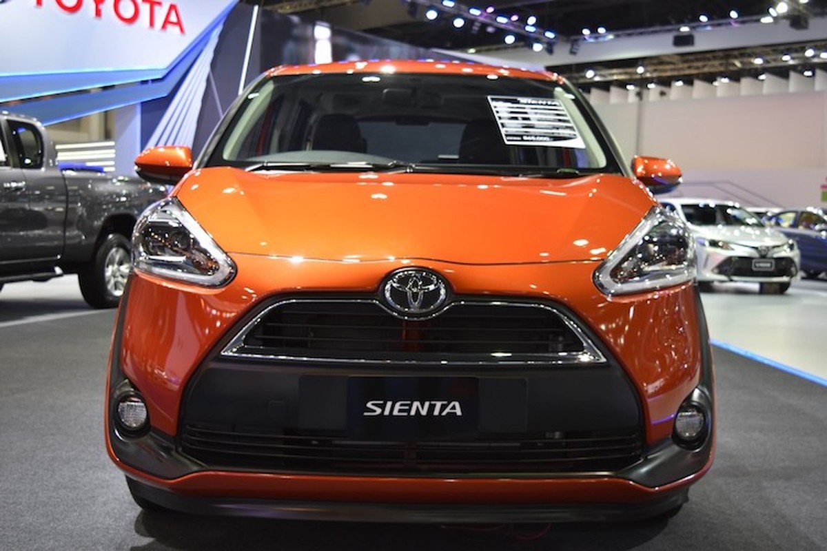 MPV 7 cho gia re Toyota Sienta chi tu 494 trieu dong-Hinh-2