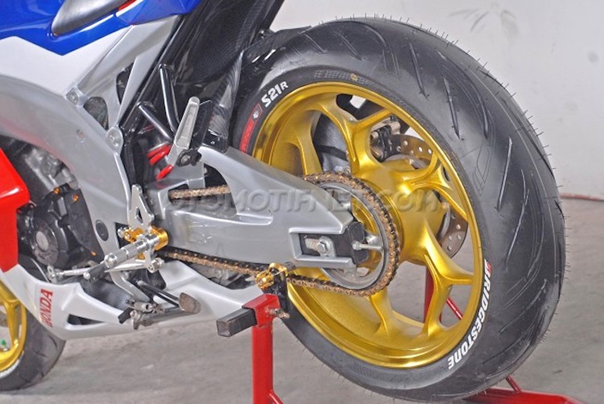 Naked-bike Honda CB150R Streetfire “lot xac” sieu moto-Hinh-5