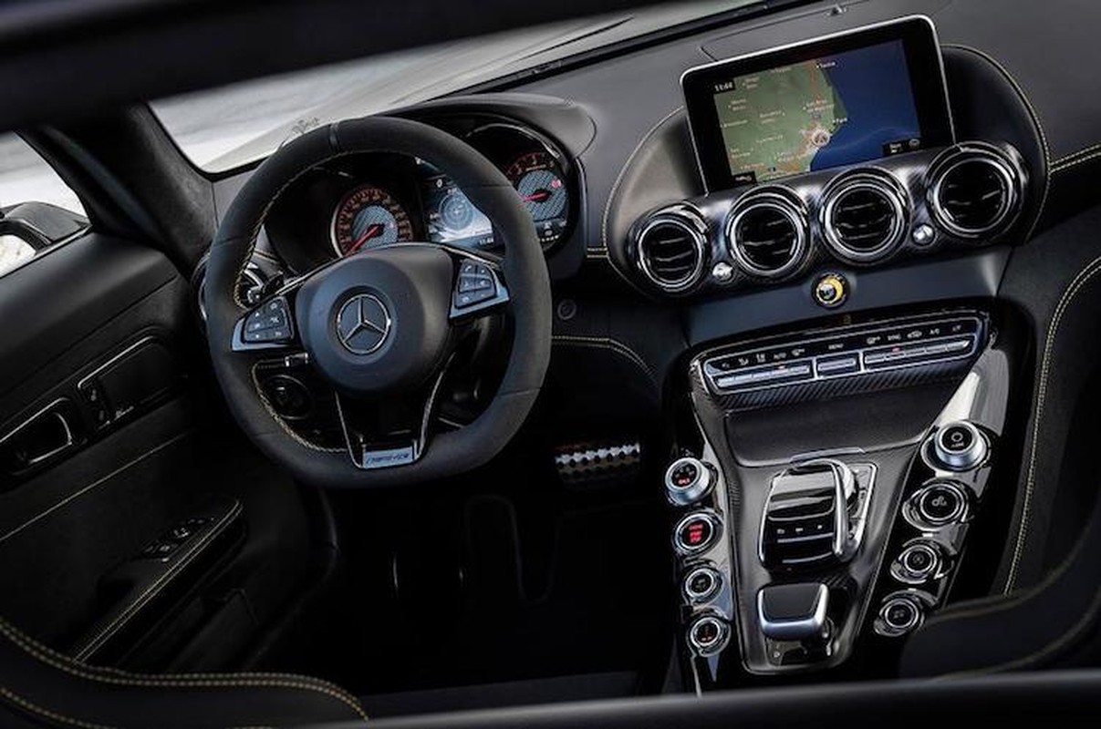 Sieu xe Mercedes AMG GT R “khung” nhat gia 3,55 ty-Hinh-5