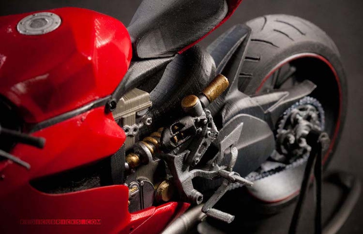 Sieu moto Ducati 1199 Panigale gia chi 30 trieu dong?-Hinh-5