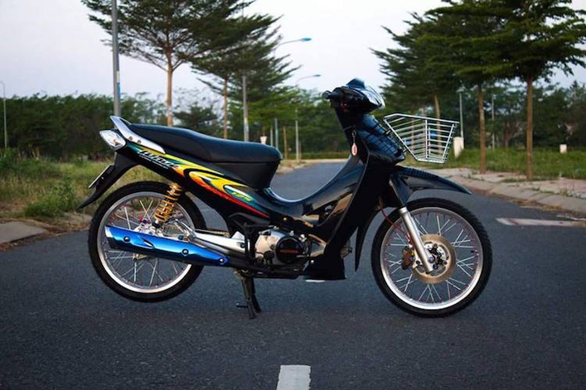 Dan choi Long An &quot;do kieng&quot; Honda Wave 125 sieu chat-Hinh-2