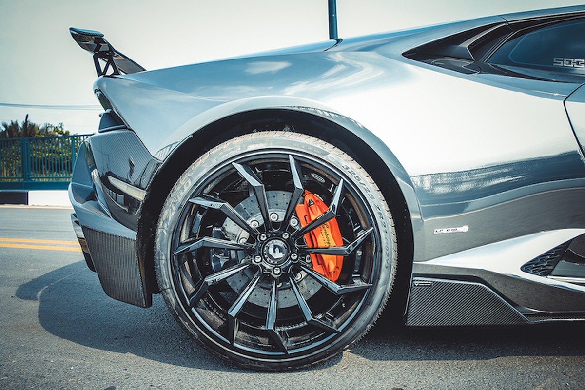 Lamborghini Huracan khung nhat Viet Nam len bao “Tay“-Hinh-4